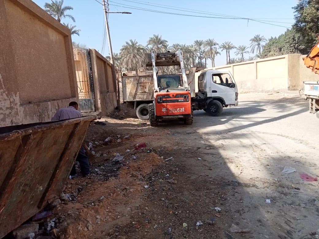 رفع 400 طن مخلفات