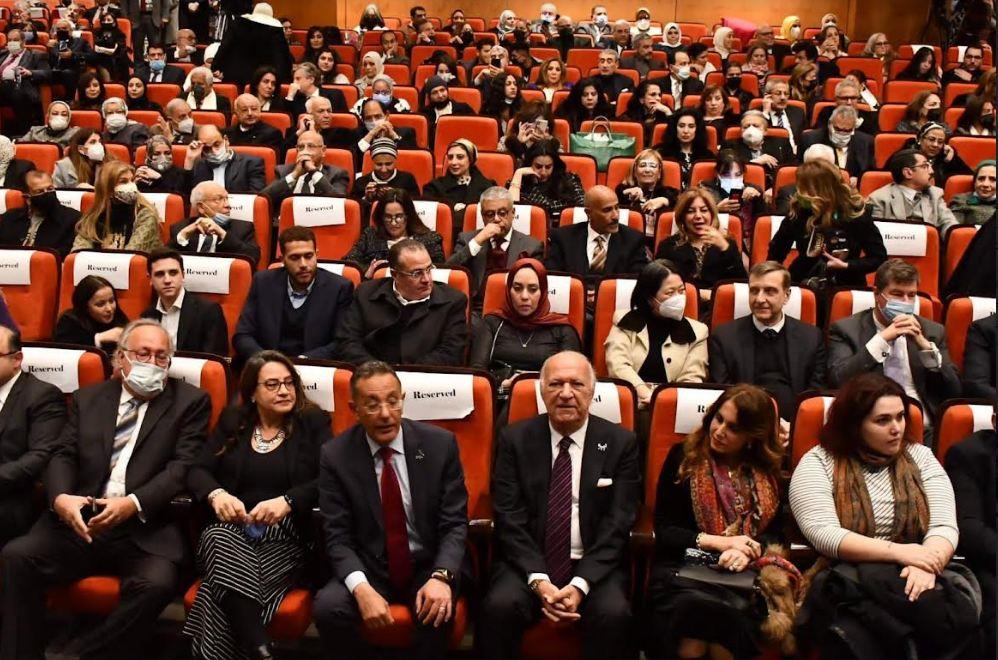  عمر خيرت يشعل مسرح المتحف القومي للحضارة