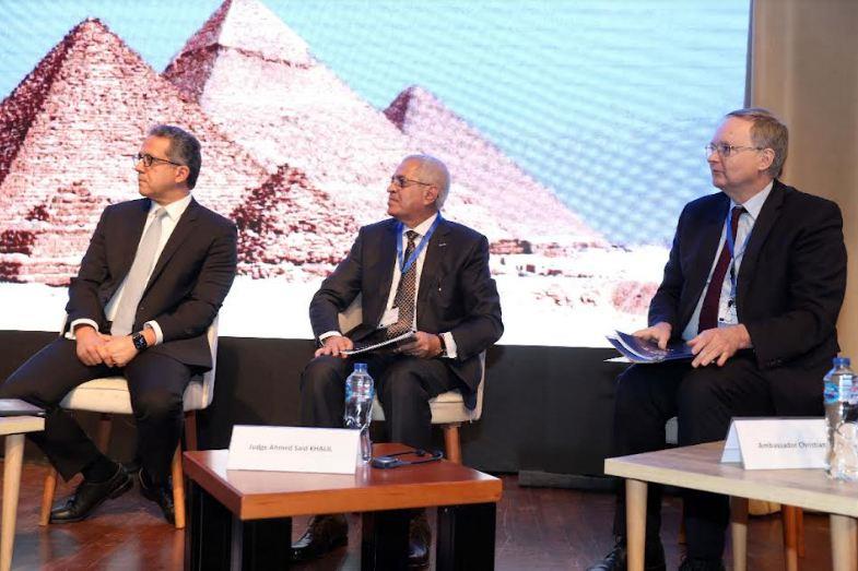 مكافحة غسل الأموال وتمويل الإرهاب
