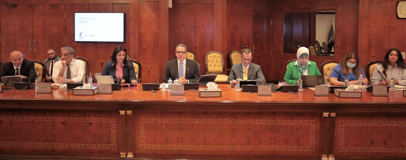 لرفع كفاءة سرعات الإنترنت بالمنشآت الفندقية ...اجتماع موسع مع السياحة و الاتصالات 