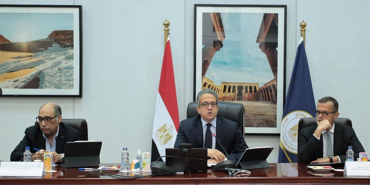 اجتماع موسع لوزير السياحة لدفع مزيد من الحركة السياحية الوافدة لمصر من إيطاليا
