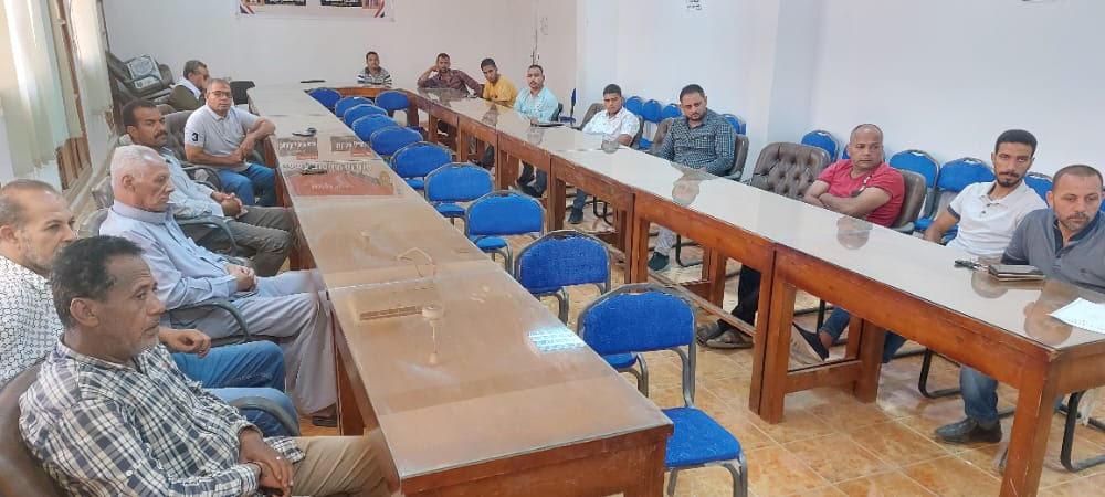 ندوة عن السلامة والصحة المهنية وتأمين بيئة العمل بالوادي الجديد