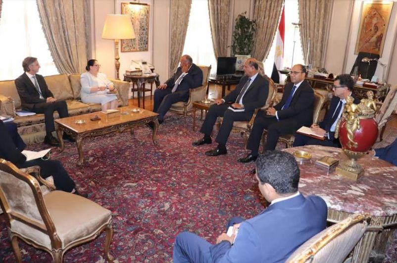 وزير الخارجية مديرة المكتب الإقليمي ببرنامج الأمم المتحدة
