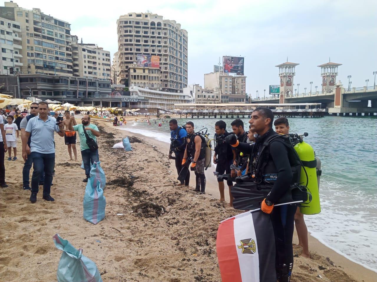 تنظيف الشواطئ بالاسكدرية