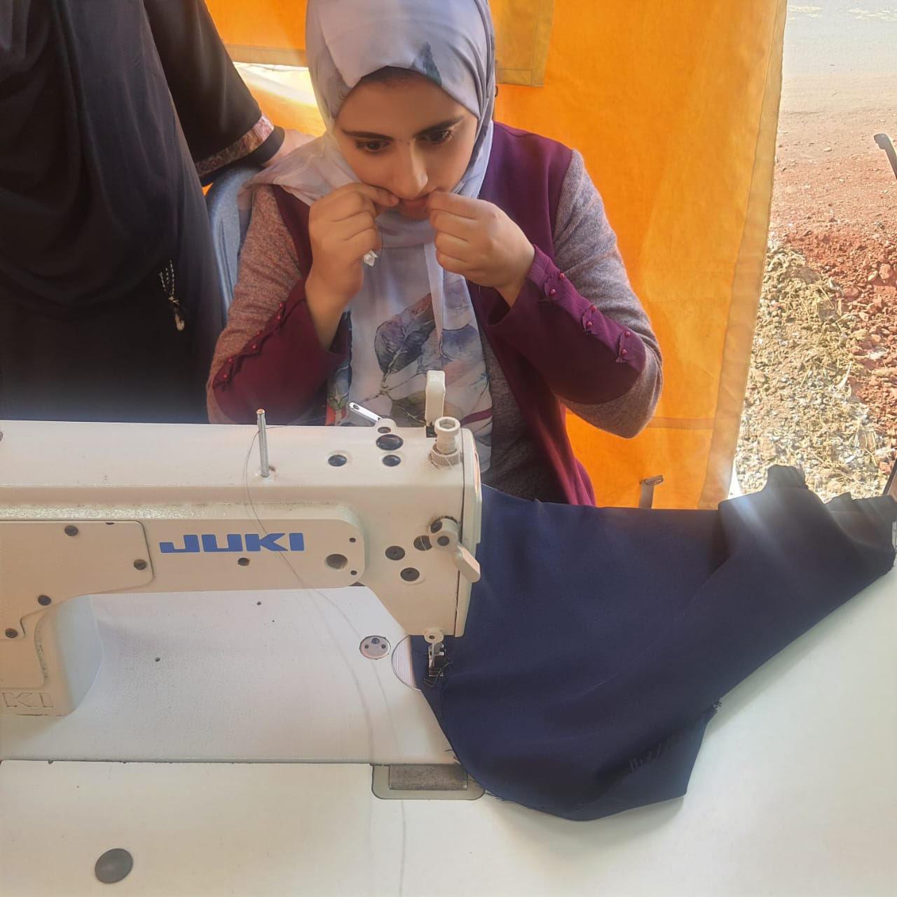 القوى العاملة تجري إختبارات ختام الدورة التدريبية علي مهنة التفصيل بالدقهلية