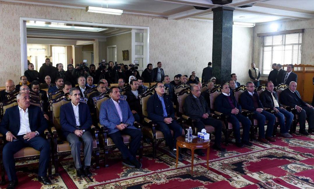 في زيارة لقلعة الصناعة المصرية: رئيس الوزراء يتفقد مشروعات تطوير الغزل والنسيج بالمحلة الكبرى