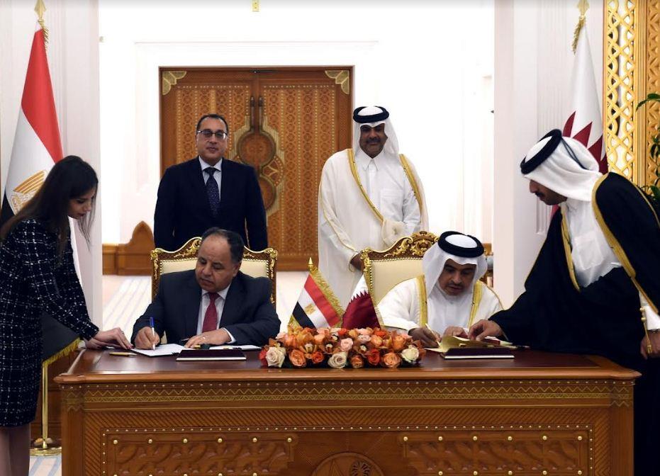 رئيس مجلس الوزراء خلال زيارته لقطر