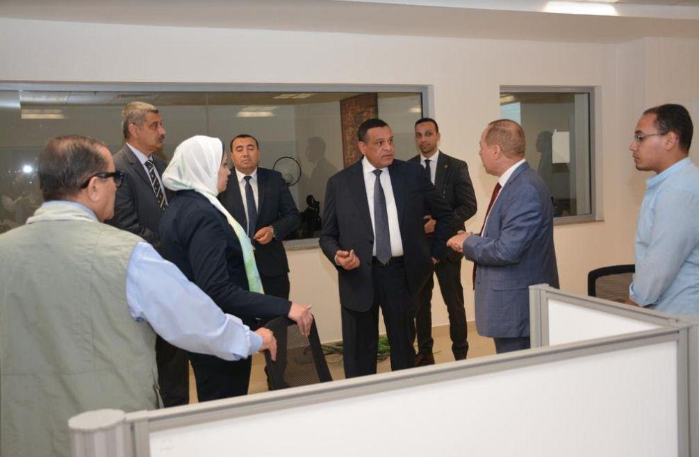  وزير التنمية المحلية يباشر مهام عمله رسمياً من مقر الوزارة بالعاصمة الإدارية الجديدة