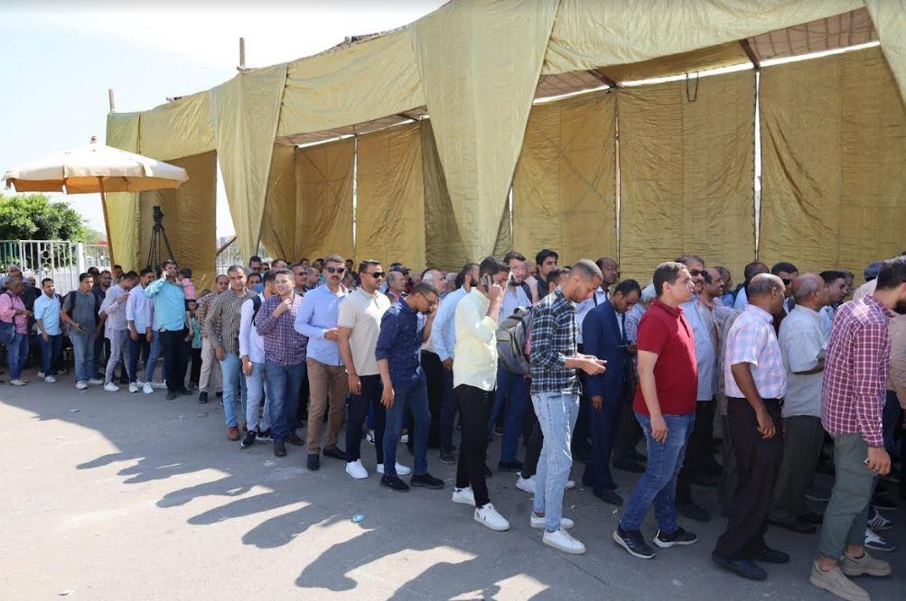 توافد عشرات المهندسين لسحب الثقة من النقيب