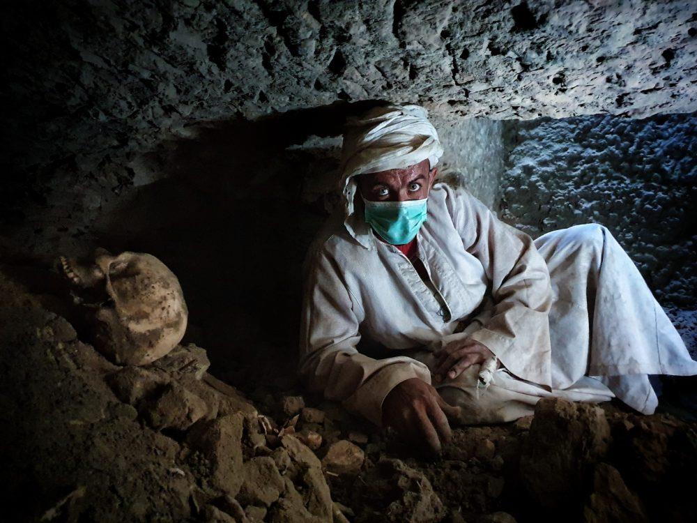 د.زاهي حواس مع د.مصطفى وزيري 
