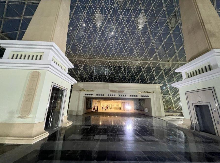 وزير النقل ووفد برلماني في جولة تفقدية بمحطة سكك حديد صعيد مصر