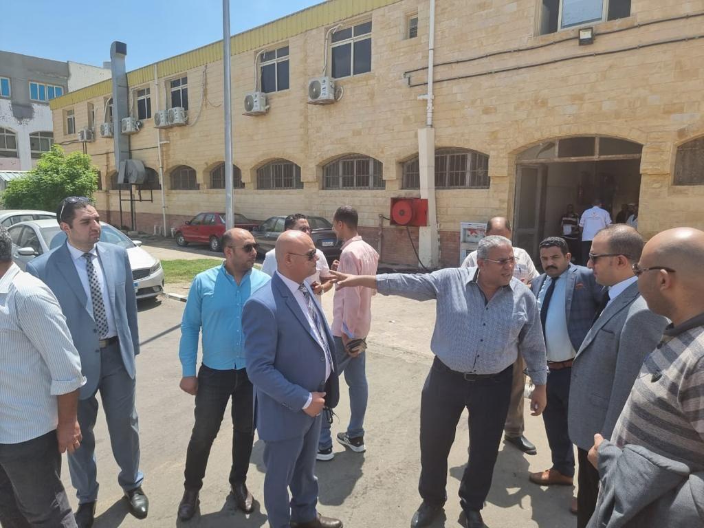 النيابة الإدارية تعاين حريق المستشفى الجامعي بدمياط الجديدة