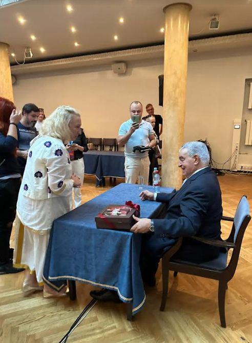 زاهي حواس