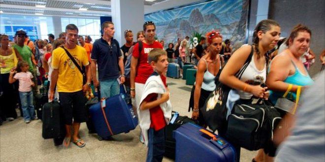 السياح البريطانيون يعشقون السياحة الثقافية في مصر