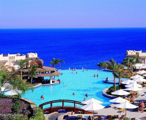 السياح البريطانيون يعشقون السياحة الثقافية في مصر