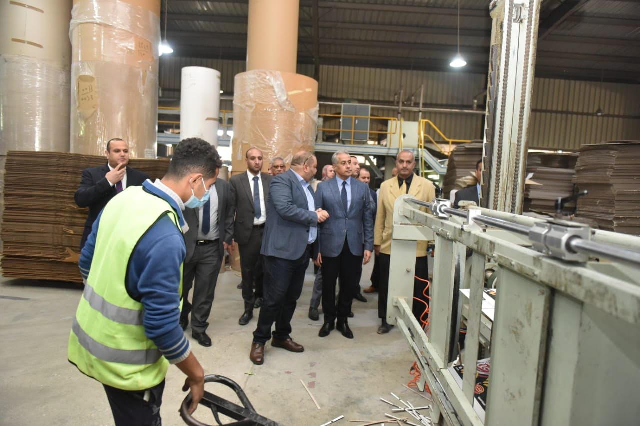 وزير العمل يستكمل زياراته إلى منظمات أصحاب الأعمال والعمال ويلتقي بالمشروعات الصغيرة 