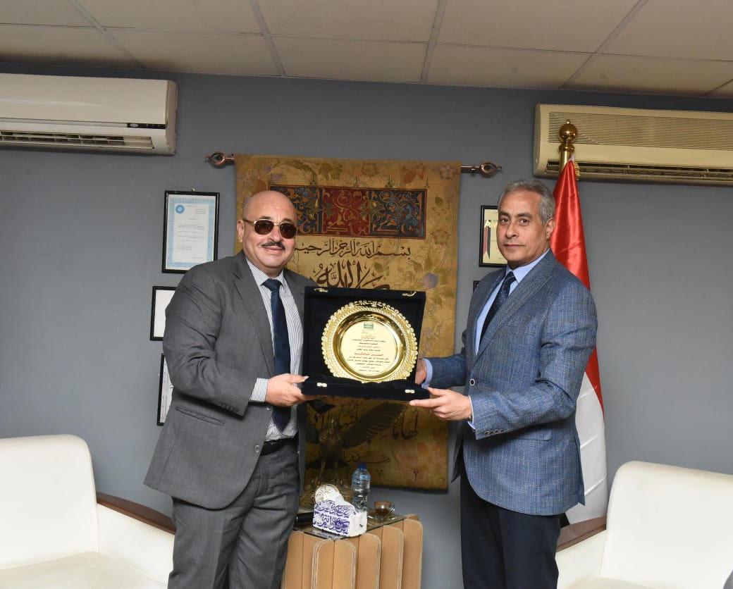 وزير العمل يستكمل زياراته إلى منظمات أصحاب الأعمال والعمال ويلتقي بالمشروعات الصغيرة 