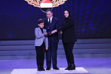 الداخلية تكرم عدد من أسر الشهداء والمصابين