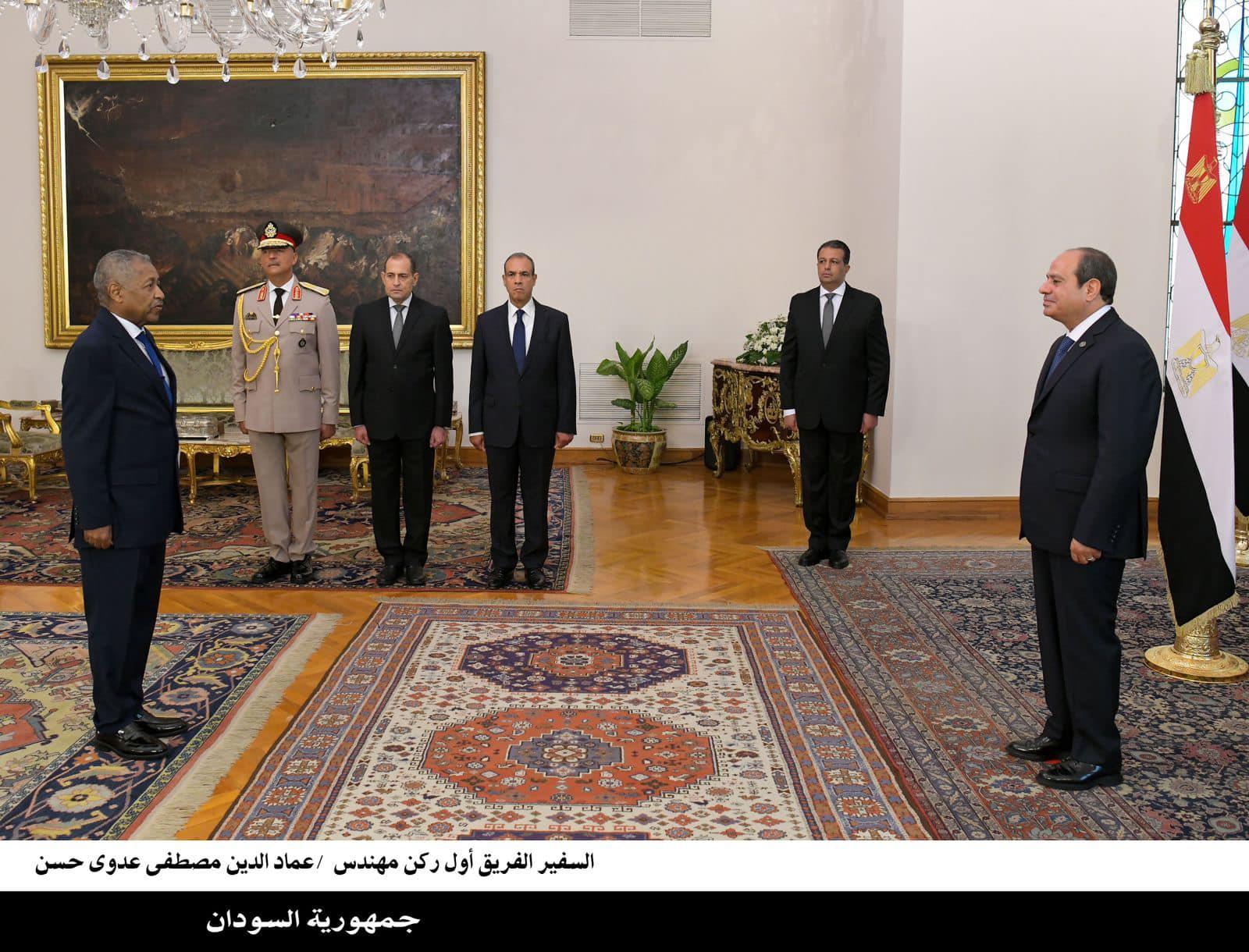الرئيس السيسي يتسلم أوراق اعتماد 12 سفيرًا جديدًا لدى مصر
