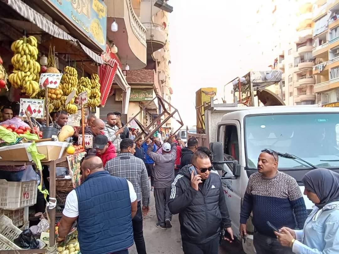 رفع 350 حالة اشغال متنوعه 