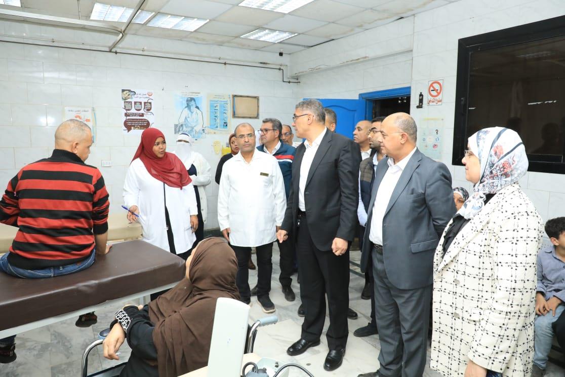 محافظ الجيزة يتفقد مستشفى إمبابة العام 