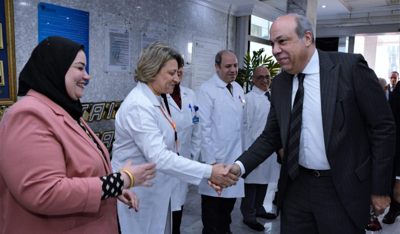  وزير الطيران المدني