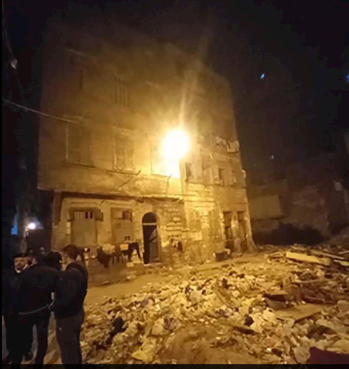 انهيار عقار الإسكندرية