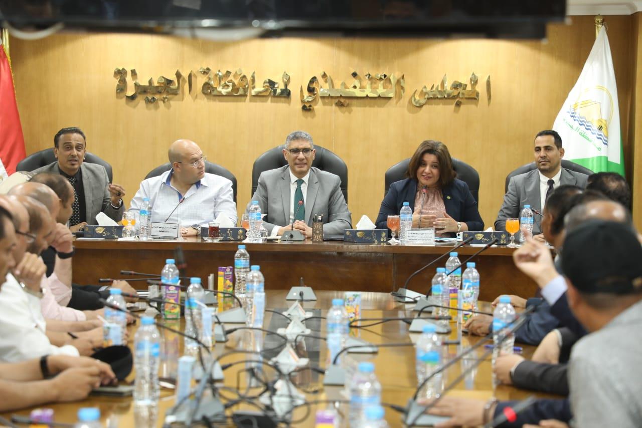 محافظ الجيزة يلتقي الوفد اليمني التابع للمنظمة العربية للتنمية الإدارية 