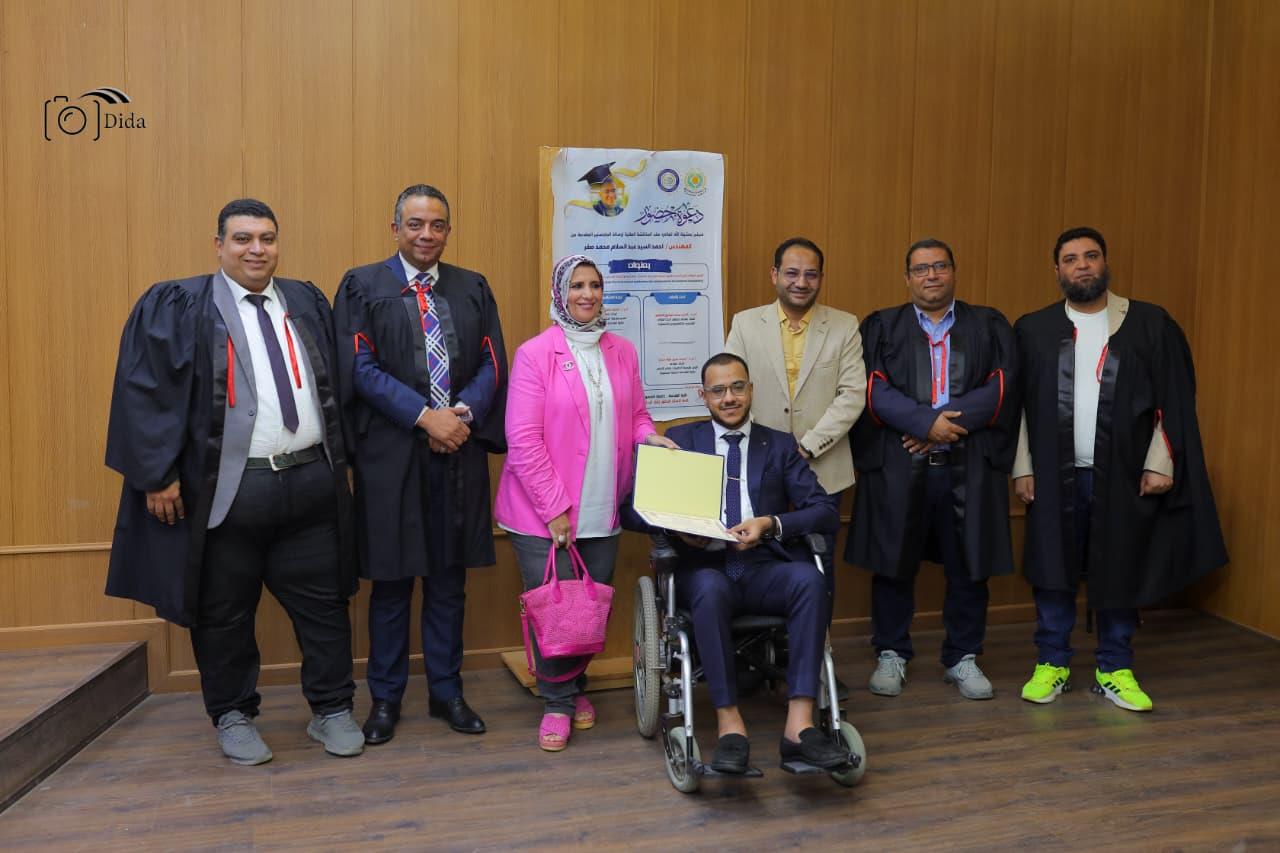 مهندس شاب من ذوي الهمم