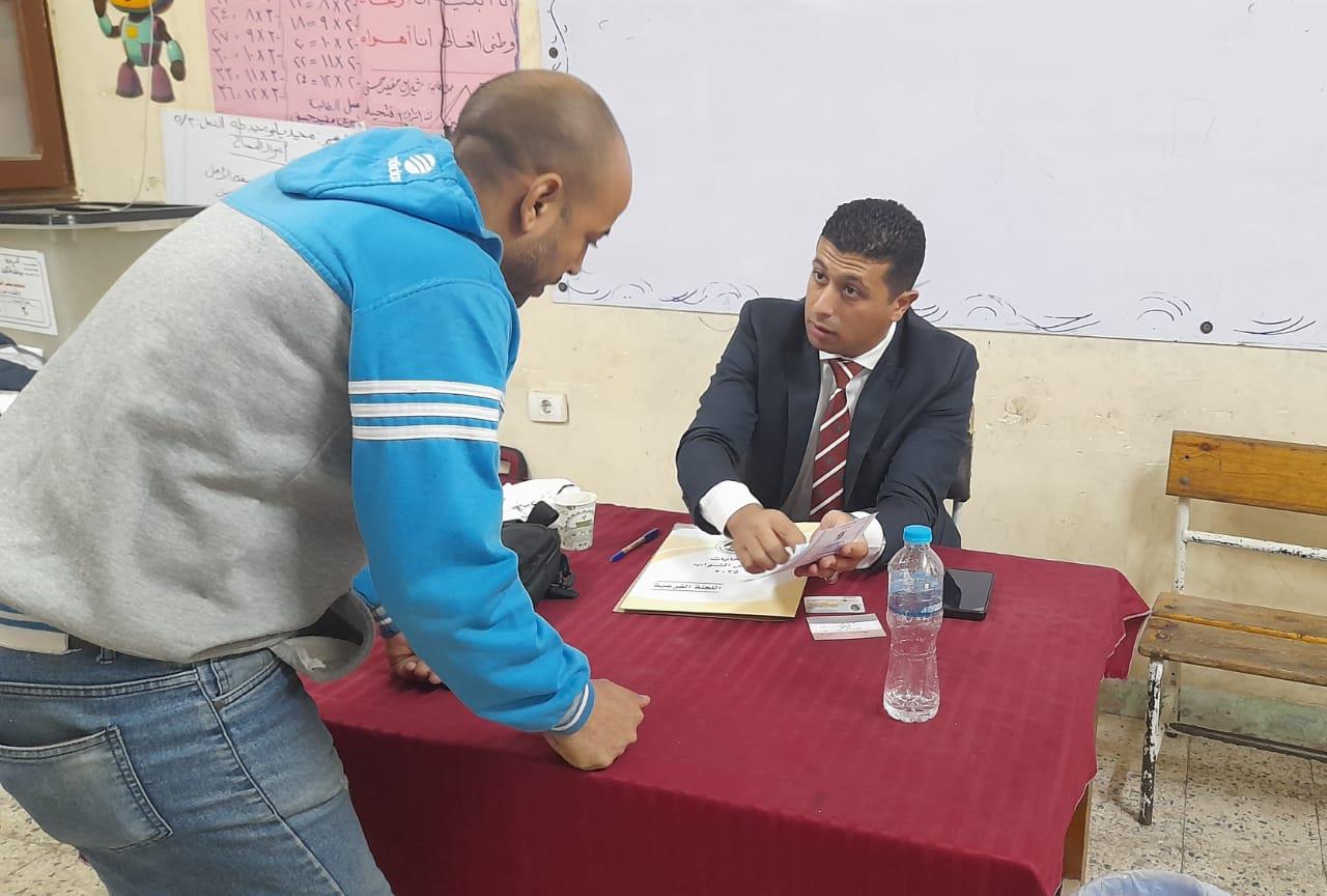 المستشار شريف لطفي رئيس اللجنة
