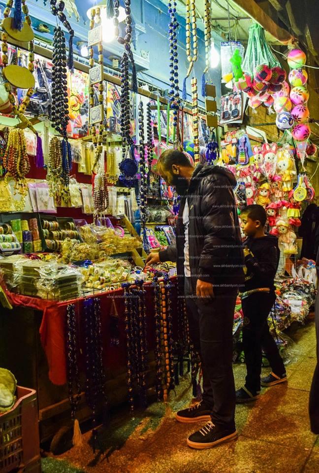 بالصور.. استعدادات الليلة الكبيرة لمولد الحسين