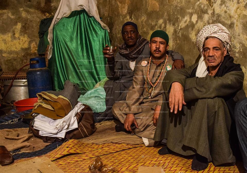 بالصور.. استعدادات الليلة الكبيرة لمولد الحسين
