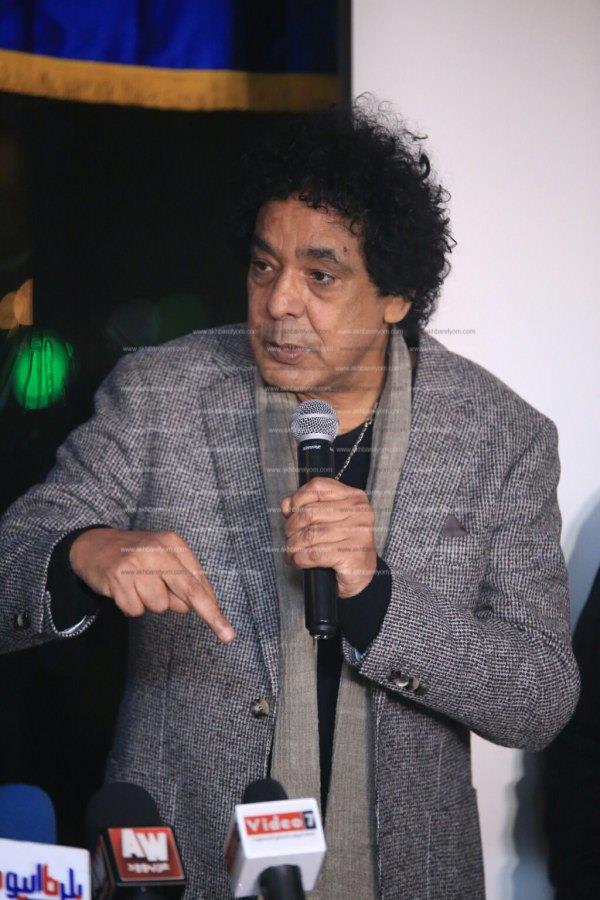 تكريم محمد منير بحفل «ليونز النيل»