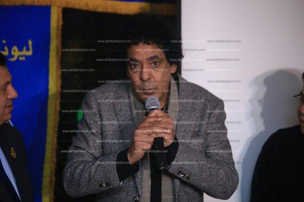 تكريم محمد منير بحفل «ليونز النيل»