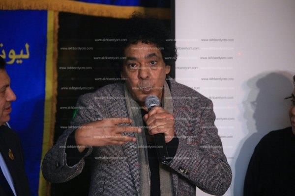 تكريم محمد منير بحفل «ليونز النيل»