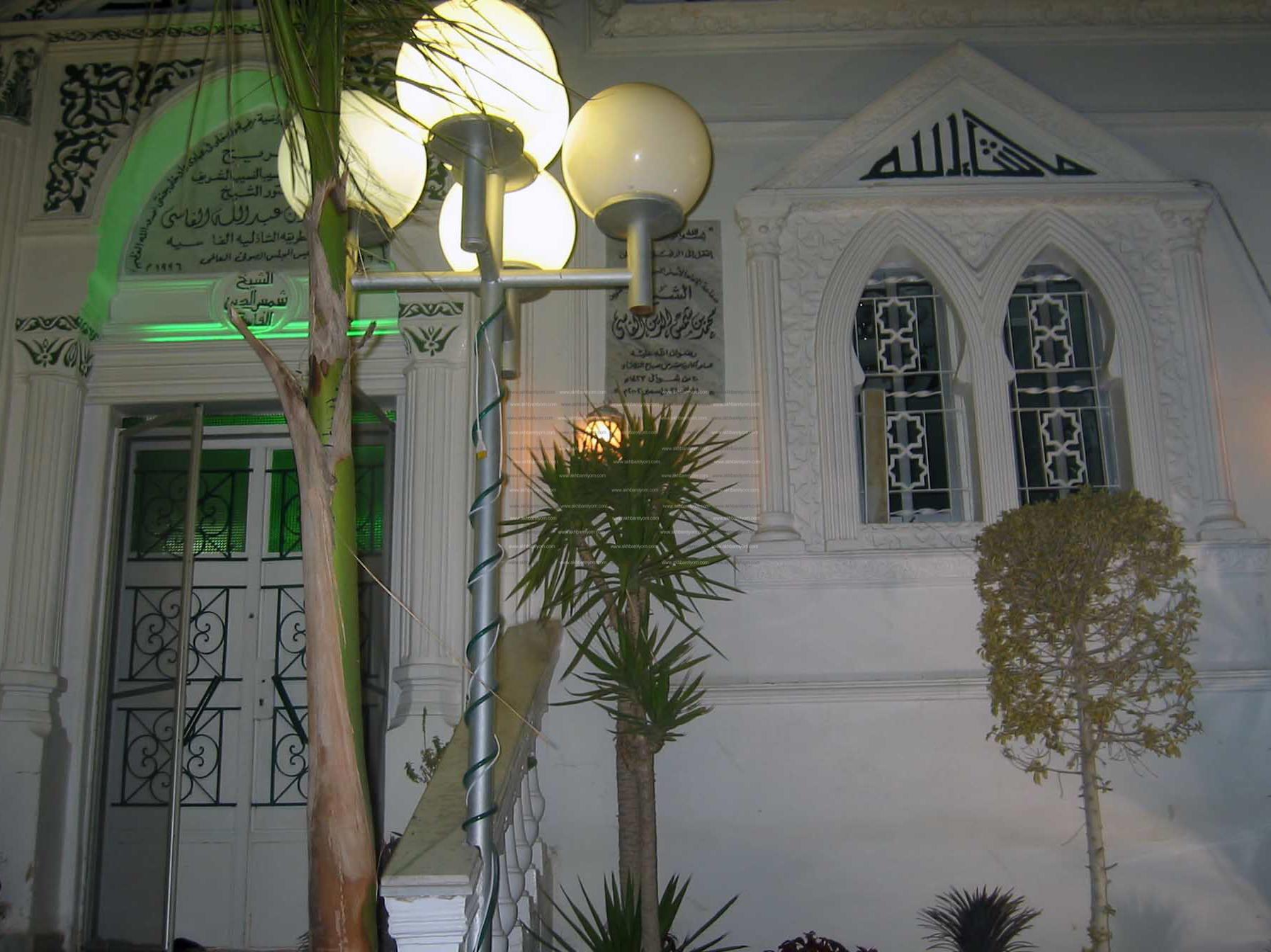 مقابر علية القوم خمس نجوم