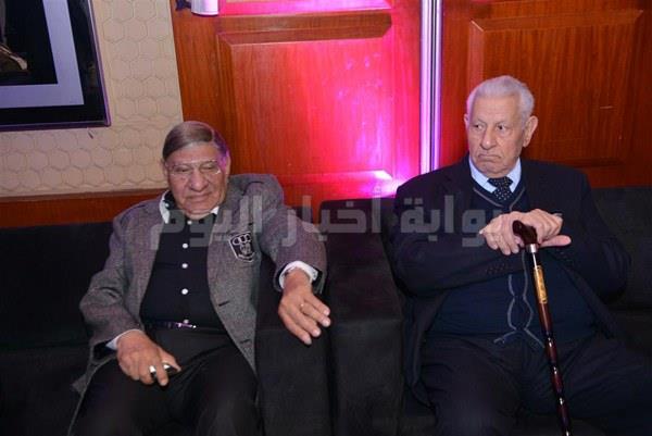 نجوم الفن والمشاهير يحتفلون بالعيد الوطني للكويت