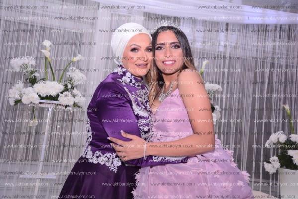 أوكا وأورتيجا يحتفلان بخطوبة لينا الطهطاوي