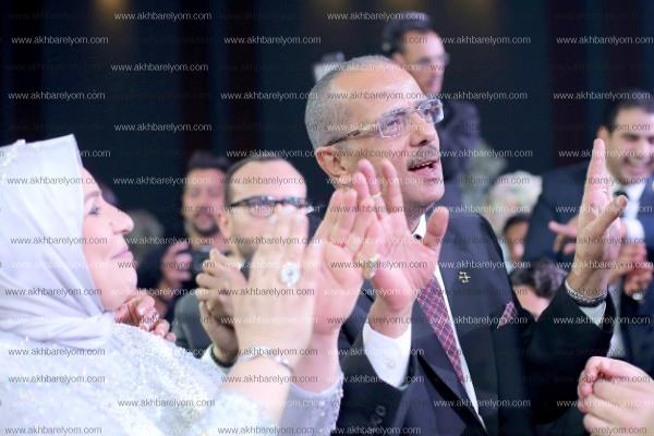 شيرين يحيى تغني «3 دقات وألعب يالا» بزفاف «حسام ونورا»