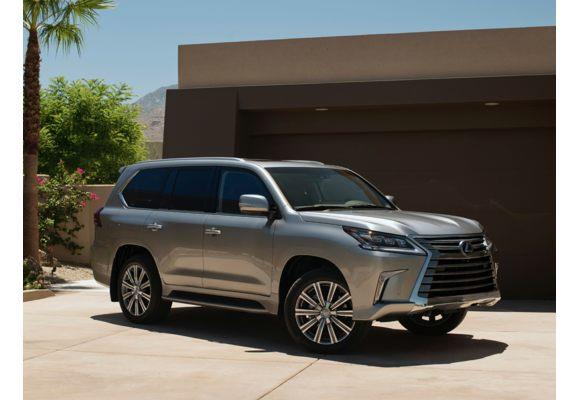 سيارتين لكزس  LS500 السيدان الفاخرة و LX570 رباعية