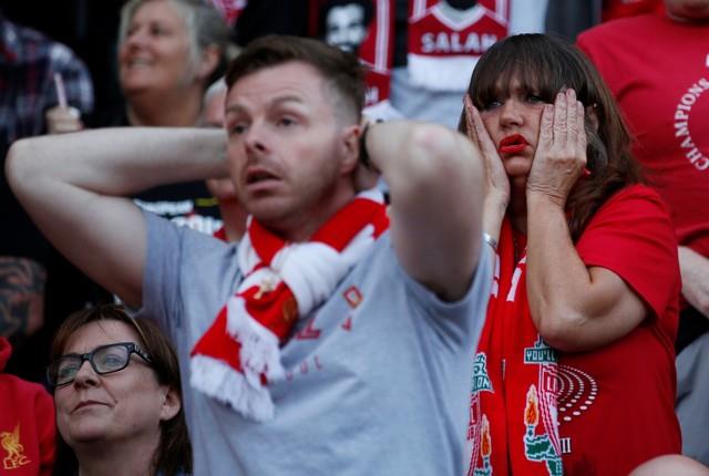 صدمة جماهير ليفربول بعد إصابة محمد صلاح