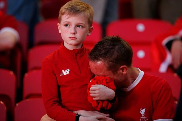 دموع جماهير ليفربول بعد خسارة دوري أبطال أوروبا
