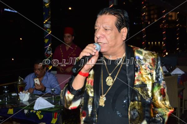 شعبان عبد الرحيم نجم سهرة خيمة «كايرو سكاى»