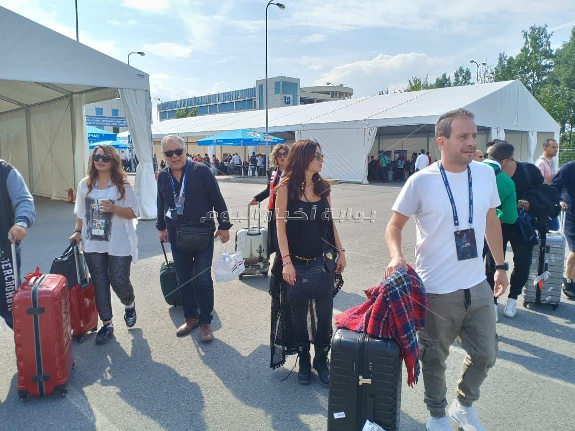 فنانون يصلون روسيا لمؤازرة المنتخب في المونديال