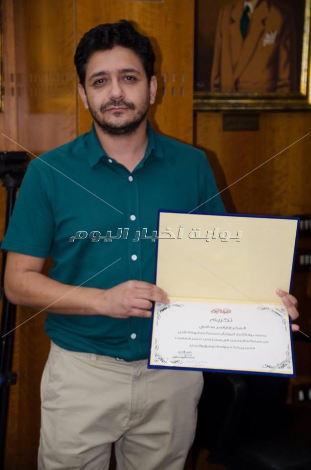بوابة أخبار اليوم» تكرم أسرة مسلسل «نسر الصعيد»