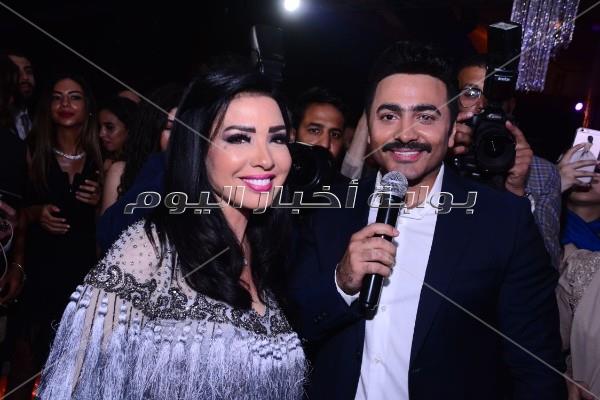 فنانون ورياضيون يحتفلون بزفاف فرح علي.. وتامر حسني يُشعل الحفل