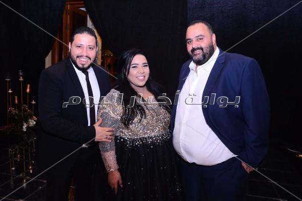 فنانون ورياضيون يحتفلون بزفاف فرح علي.. وتامر حسني يُشعل الحفل