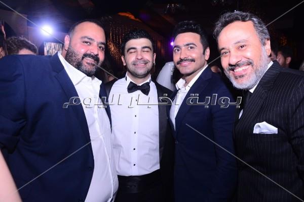 فنانون ورياضيون يحتفلون بزفاف فرح علي.. وتامر حسني يُشعل الحفل