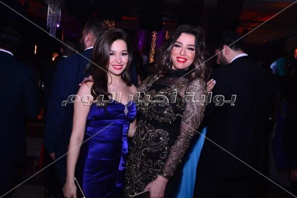 فنانون ورياضيون يحتفلون بزفاف فرح علي.. وتامر حسني يُشعل الحفل