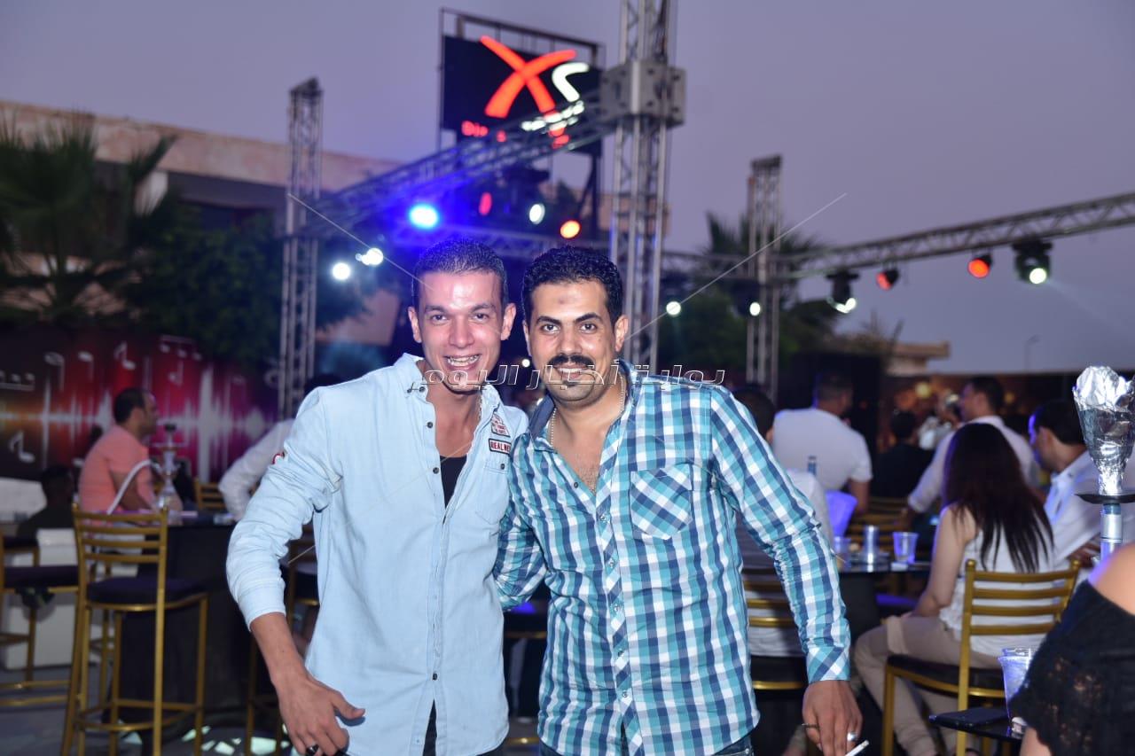 حمادة مجدي يُغني.. وأنستاسيا ترقص بحفل «club xS»